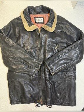 Vintage Men's Black Leather Heavy Jacket Genuine Mouton Trim Relaxed M 48” Chest